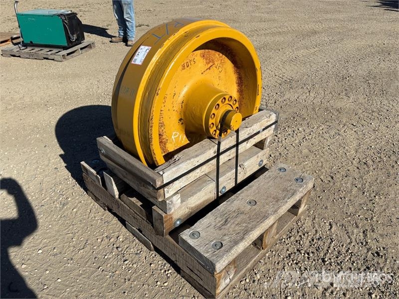  Idler - Fits Cat D11R/T Ďalšie komponenty