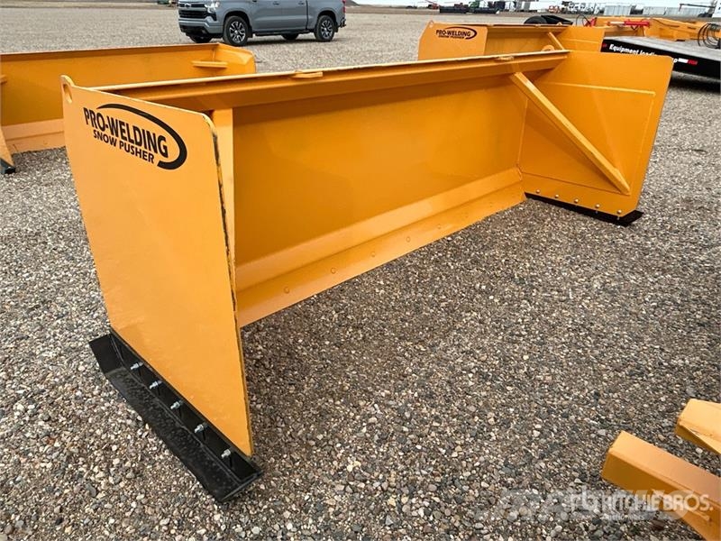 Industrias America 10 ft Snow Pusher (Unused) Снігоочищувальні ножі та плуги
