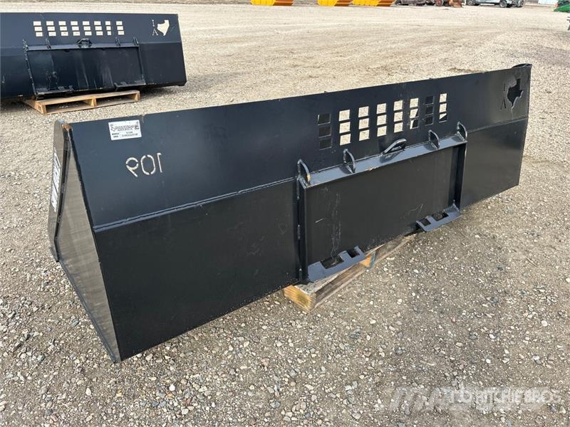 Industrias America 109 in Snow Skid Steer Bucket (Unused) دلاء
