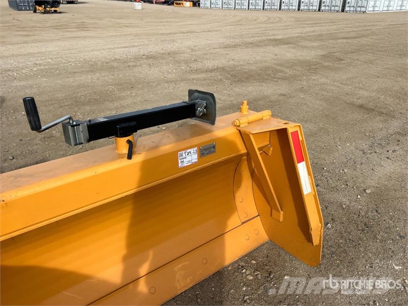 Industrias America 160R 2 Tire Hydraulic 16 ft Pull Scraper (Unused) Scraper