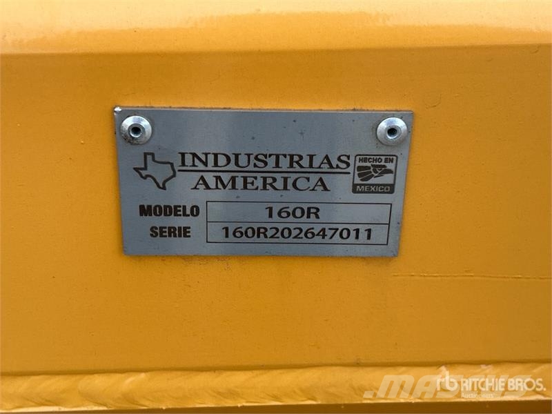 Industrias America 160R 2 Tire Hydraulic 16 ft Pull Scraper (Unused) كاشطات