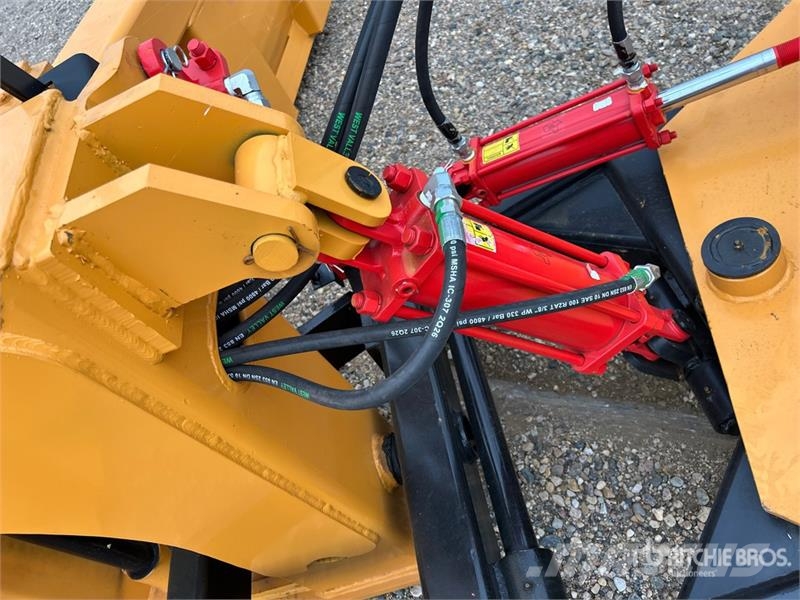 Industrias America 160R 2 Tire Hydraulic 16 ft Pull Scraper (Unused) كاشطات