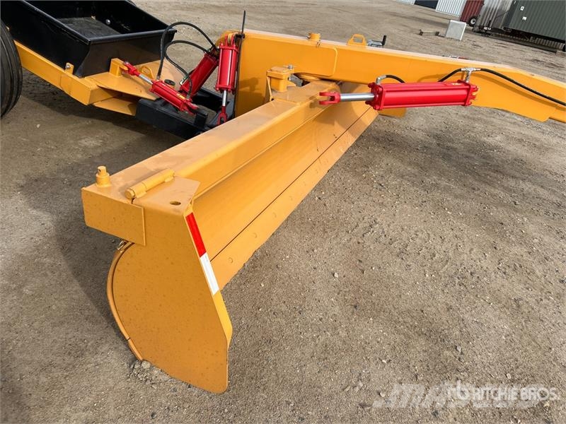 Industrias America 160R 2 Tire Hydraulic 16 ft Pull Scraper (Unused) Scraper