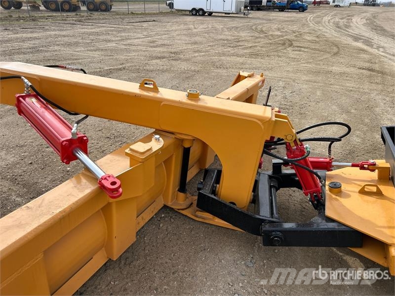 Industrias America 160R 2 Tire Hydraulic 16 ft Pull Scraper (Unused) Scraper