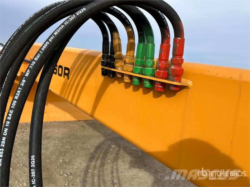 Industrias America 160R 2 Tire Hydraulic 16 ft Pull Scraper (Unused) Scraper