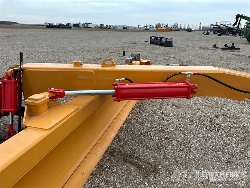 Industrias America 160R 2 Tire Hydraulic 16 ft Pull Scraper (Unused) كاشطات