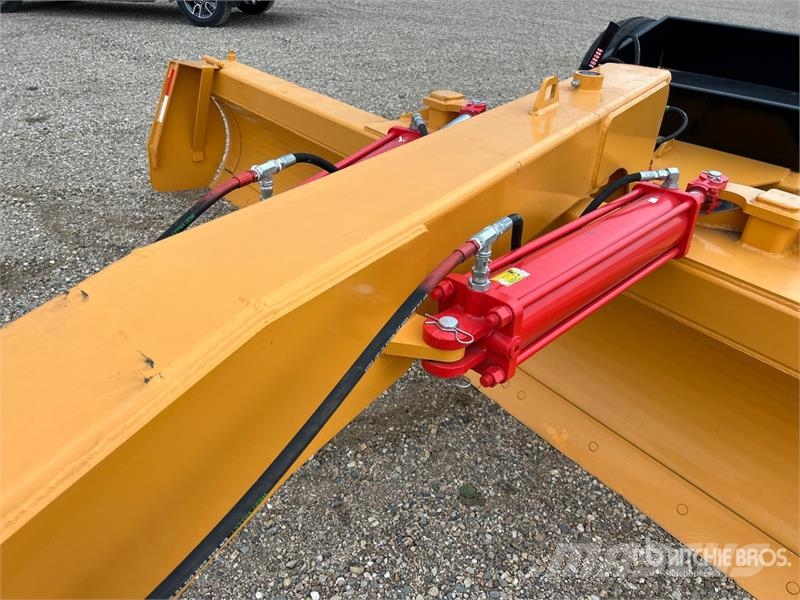 Industrias America 160R 2 Tire Hydraulic 16 ft Pull Scraper (Unused) كاشطات