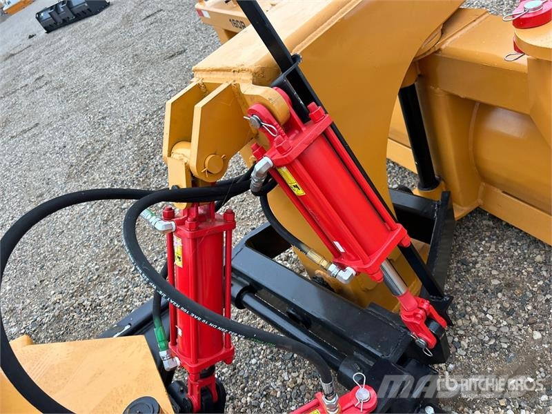 Industrias America 160R 2 Tire Hydraulic 16 ft Pull Scraper (Unused) كاشطات
