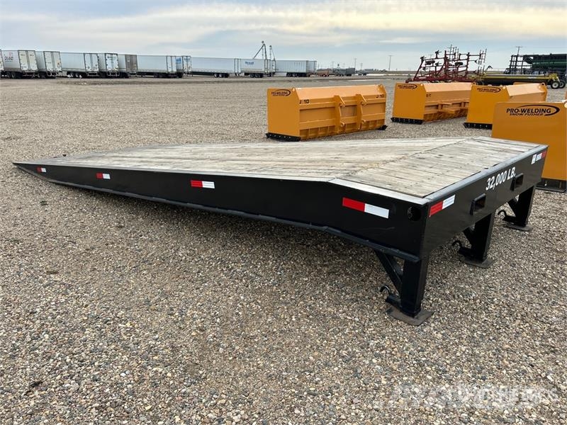 Industrias America 8 ft x 21 ft 7 in 32000 lb Loading Ramp (Unused) Andre komponenter