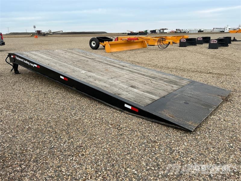 Industrias America 8 ft x 21 ft 7 in 32000 lb Loading Ramp (Unused) Andre komponenter