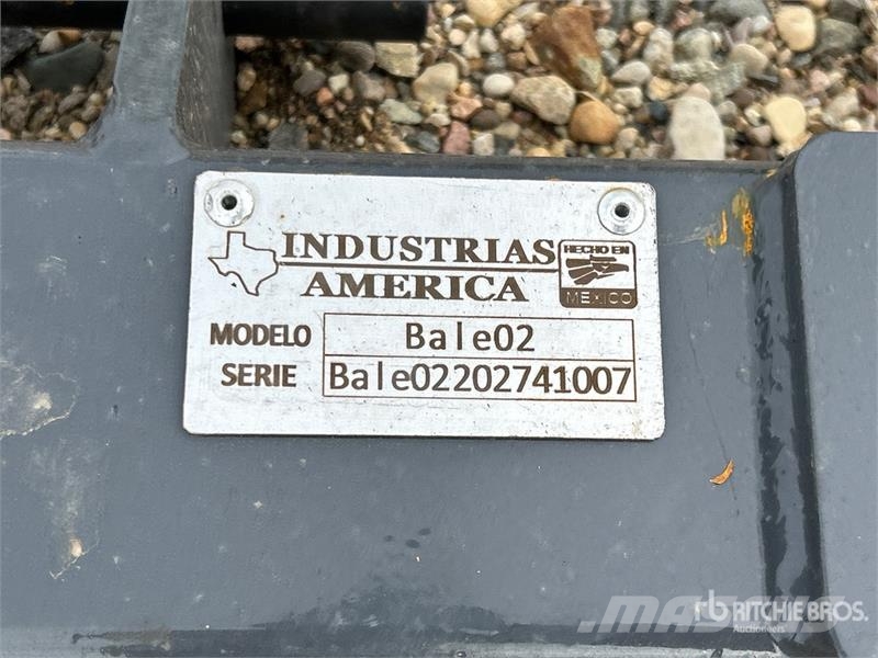 Industrias America BALE02 Bale Forks (Unused) Інше додаткове обладнання для тракторів