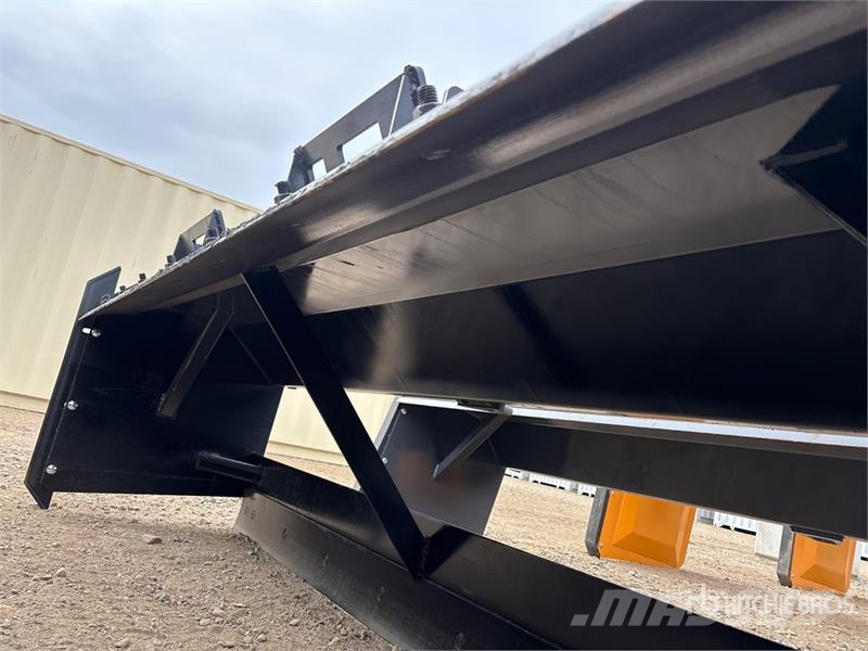 Industrias America D8 96 in Skid Steer Snow Pusher (Unused) حراثات ونصول الجليد
