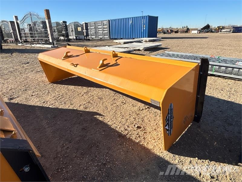 Industrias America E10 10 ft Snow Pusher Sniego peiliai ir valytuvai