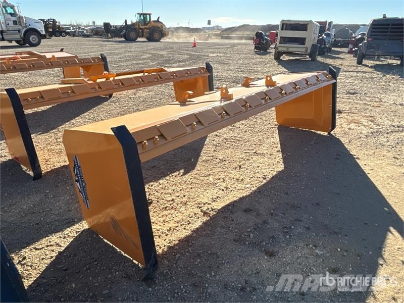 Industrias America E10 10 ft Snow Pusher Sniego peiliai ir valytuvai