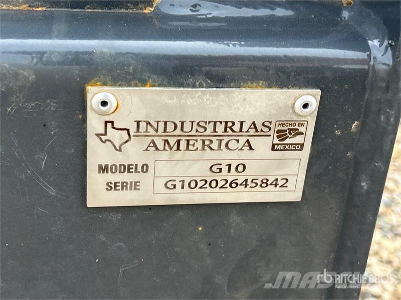 Industrias America G-10 120 in Skid Steer Snow Pusher (Unused) Снігоочищувальні ножі та плуги