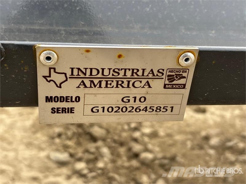 Industrias America G-10 120 in Skid Steer Snow Pusher (Unused) Snežne deske in plugi