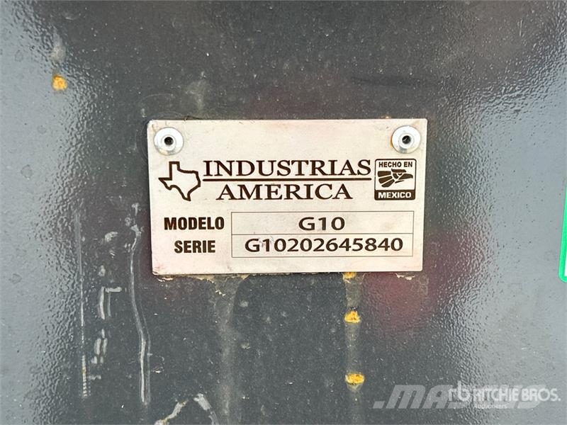 Industrias America G-10 120 in Skid Steer Snow Pusher (Unused) Снігоочищувальні ножі та плуги