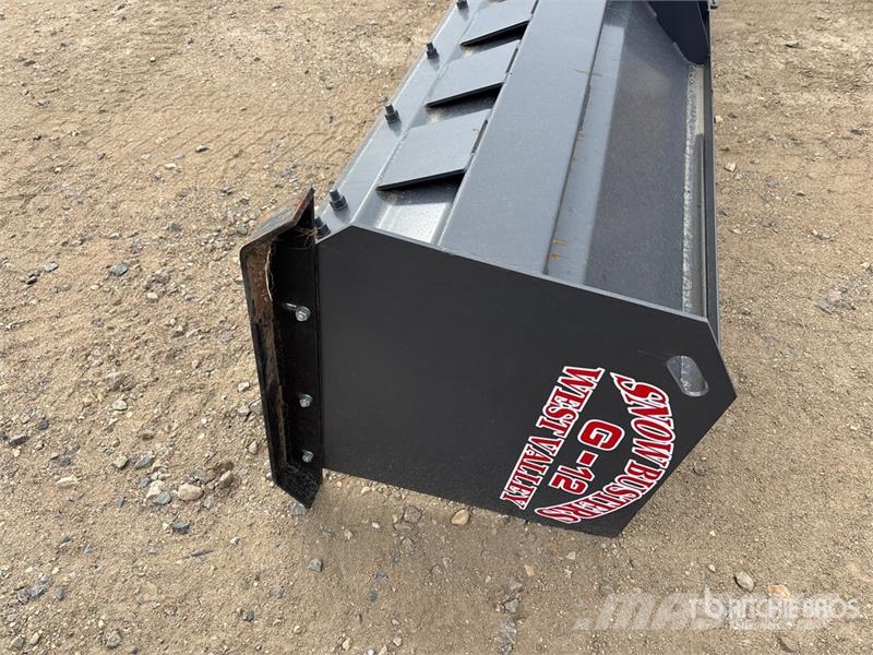 Industrias America G-12 144 in Skid Steer Snow Pusher (Unused) Снежные отвалы и плуги