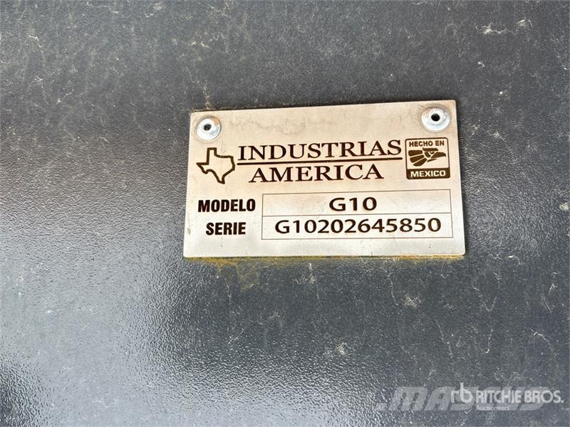 Industrias America G-10 120 in Skid Steer Snow Pusher (Unused) Snežne deske in plugi