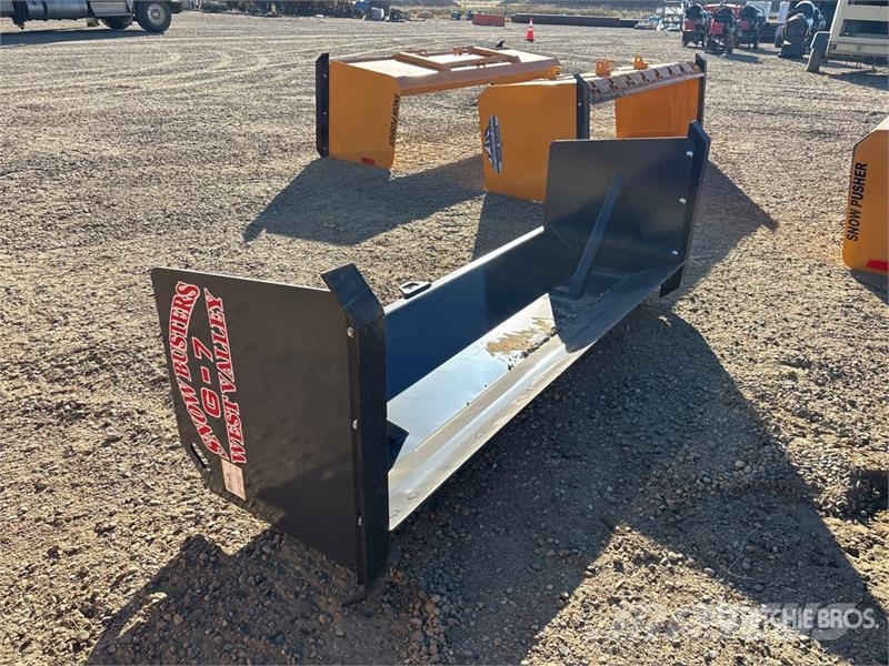Industrias America G7 84 in Skid Steer Snow Pusher Sniego peiliai ir valytuvai
