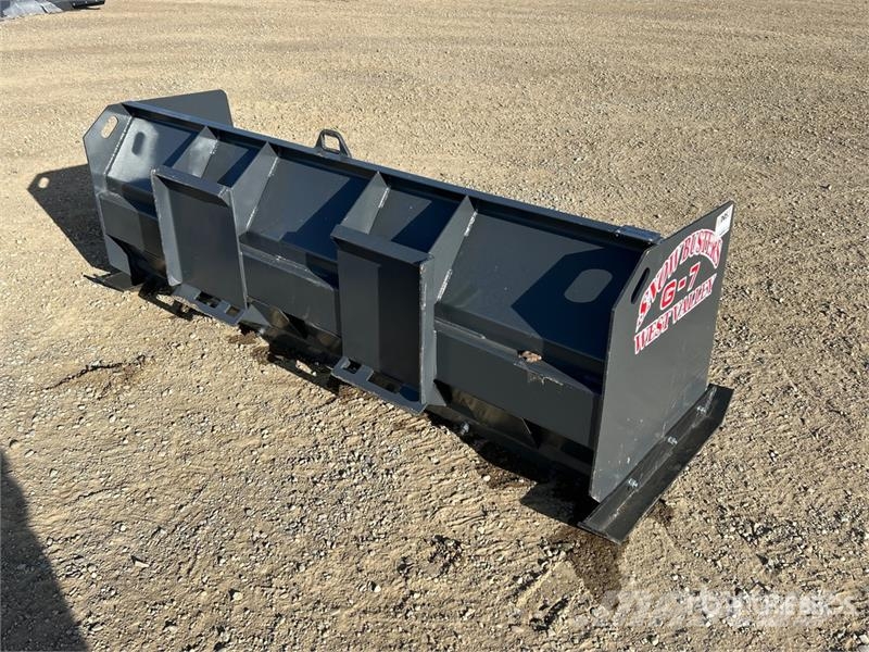 Industrias America G7 84 in Skid Steer Snow Pusher (Unused) Снігоочищувальні ножі та плуги
