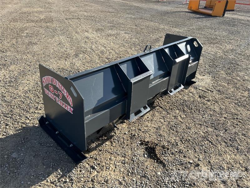 Industrias America G7 84 in Skid Steer Snow Pusher (Unused) Снігоочищувальні ножі та плуги