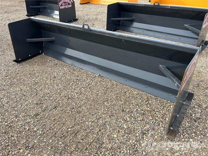 Industrias America G9 108 in Skid Steer Snow Pusher (Unused) Снігоочищувальні ножі та плуги