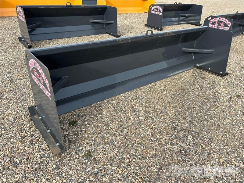 Industrias America G9 108 in Skid Steer Snow Pusher (Unused) Снігоочищувальні ножі та плуги