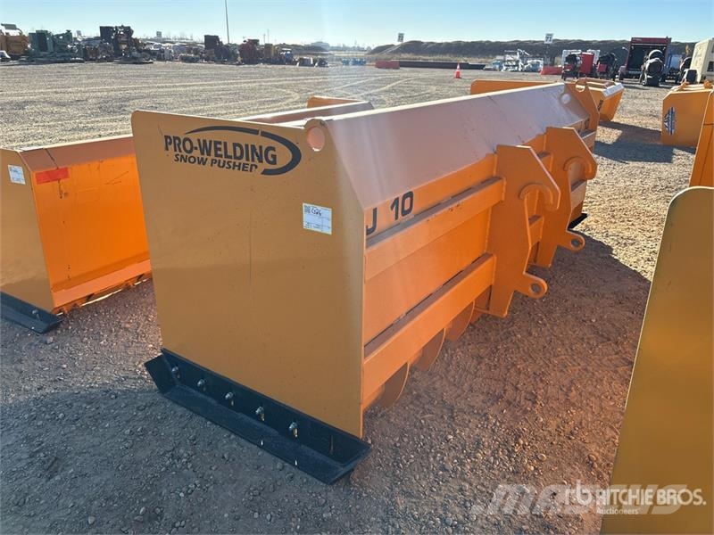 Industrias America J10 10 ft Snow Pusher Sniego peiliai ir valytuvai
