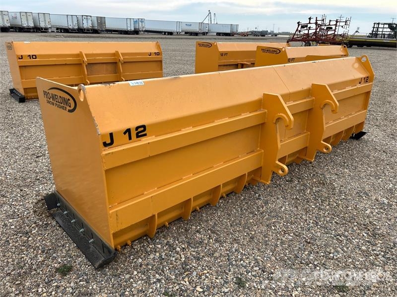 Industrias America J12 144 in Snow Pusher (Unused) مكونات أخرى