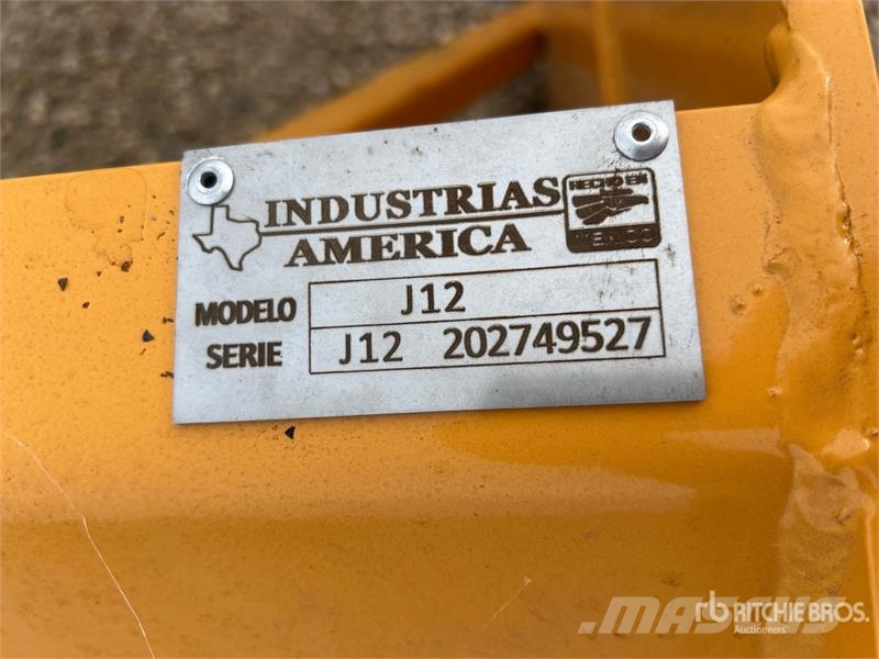 Industrias America J12 144 in Snow Pusher (Unused) مكونات أخرى