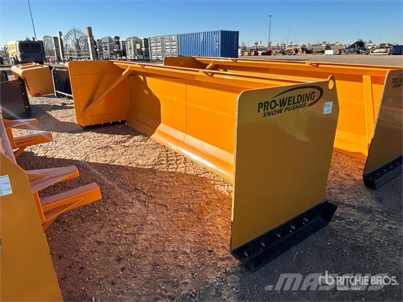 Industrias America J12 144 in Snow Pusher Muut