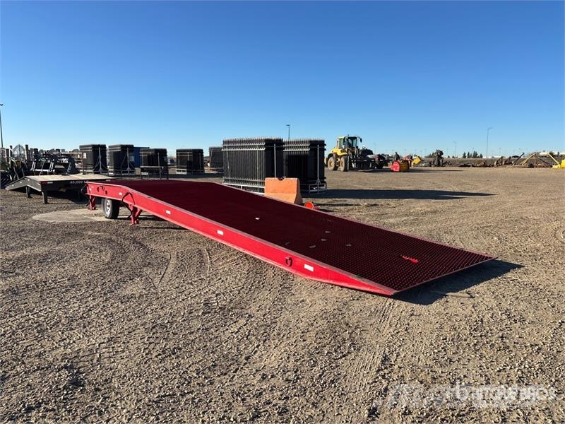 Industrias America R825R 31 ft x 8 ft Loading Ramp Muut