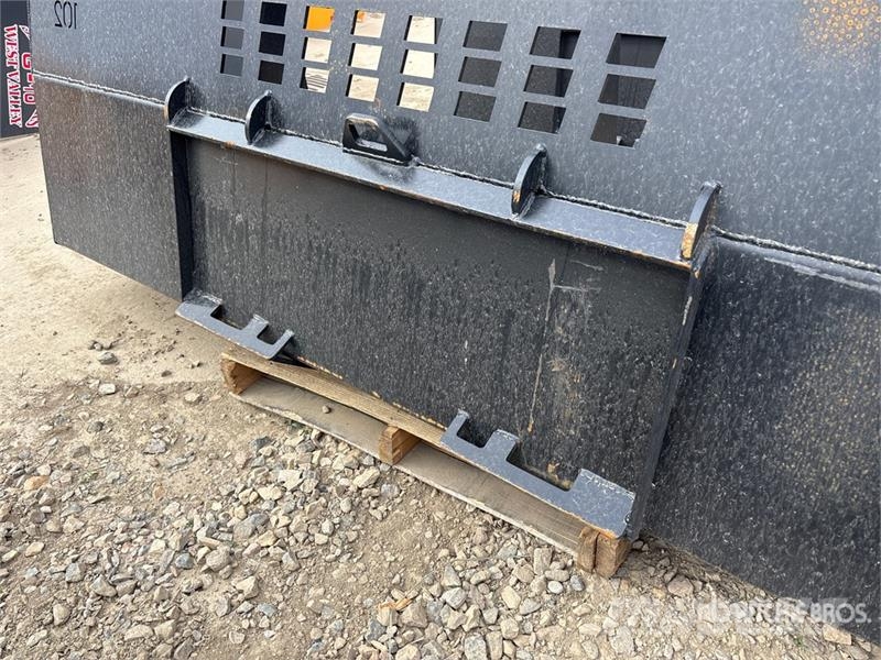 Industrias America S102 102 in Snow Skid Steer Bucket (Unused) Buckets