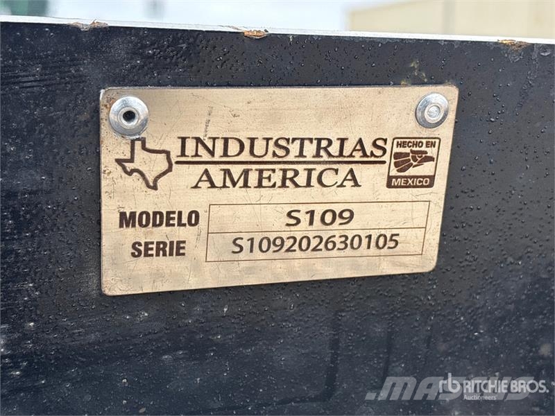 Industrias America S109 109 in Snow Skid Steer Bucket (Unused) Buckets