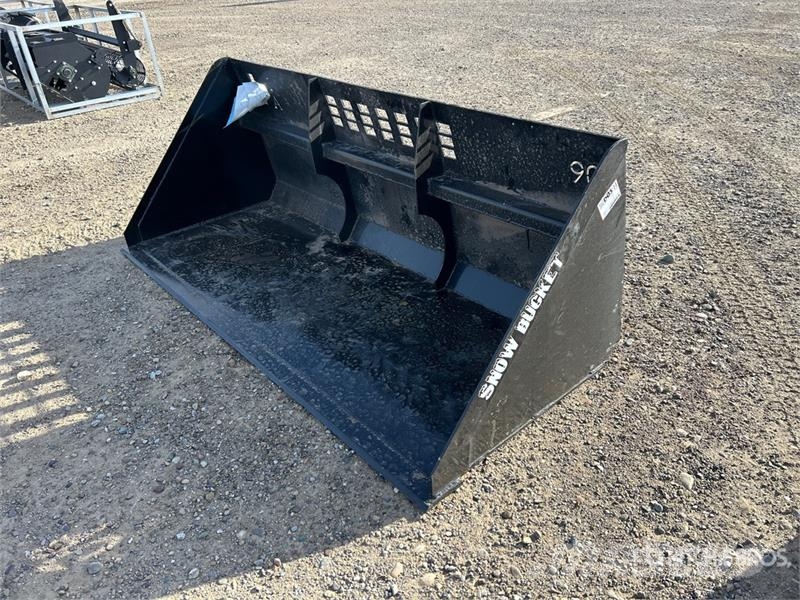 Industrias America S90 90 in Skid Steer Bucket (Unused) Baldes