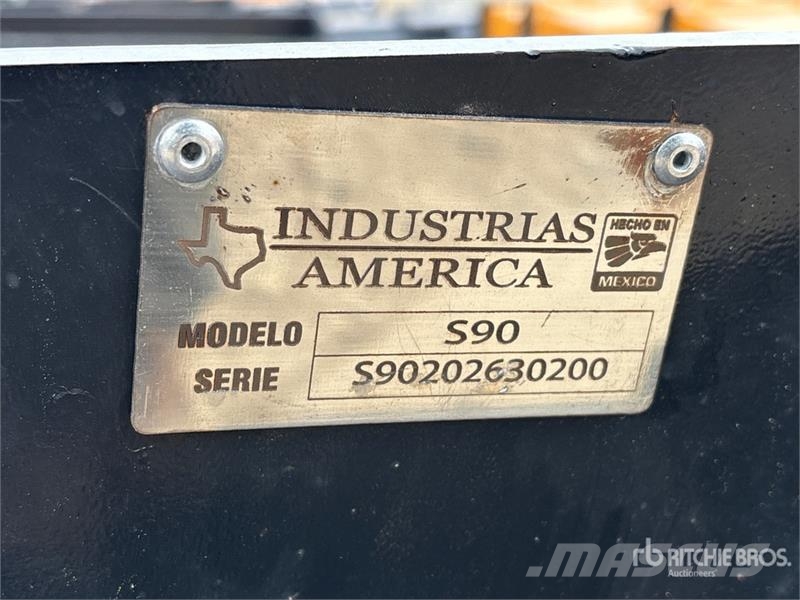 Industrias America S90 90 in Skid Steer Bucket (Unused) Buckets