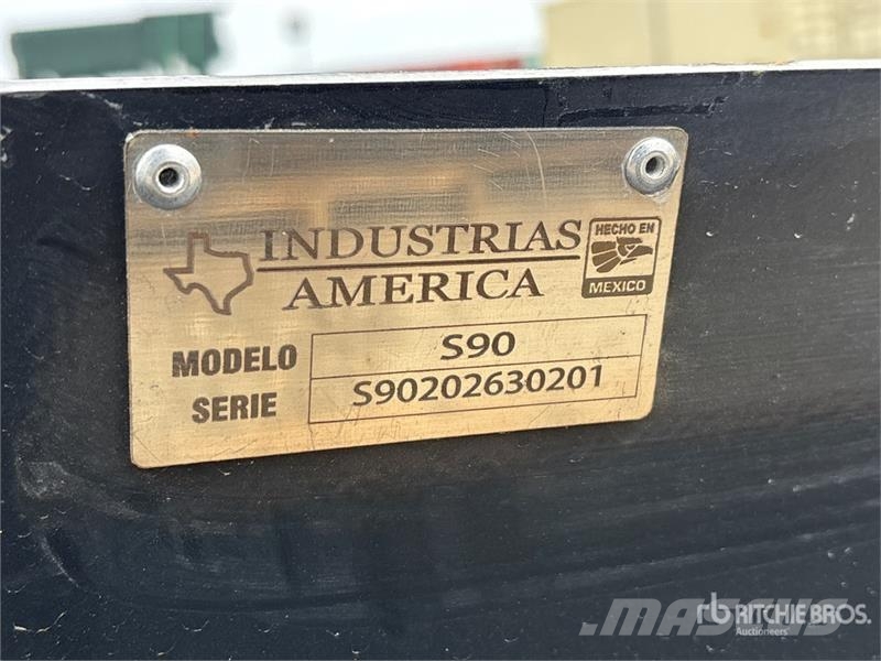Industrias America S90 90 in Skid Steer Bucket (Unused) Buckets