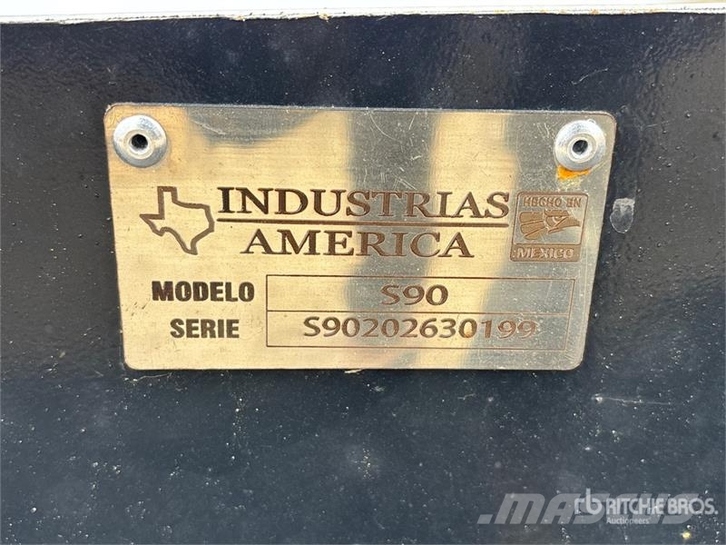 Industrias America S90 90 in Snow Skid Steer Bucket (Unused) Buckets