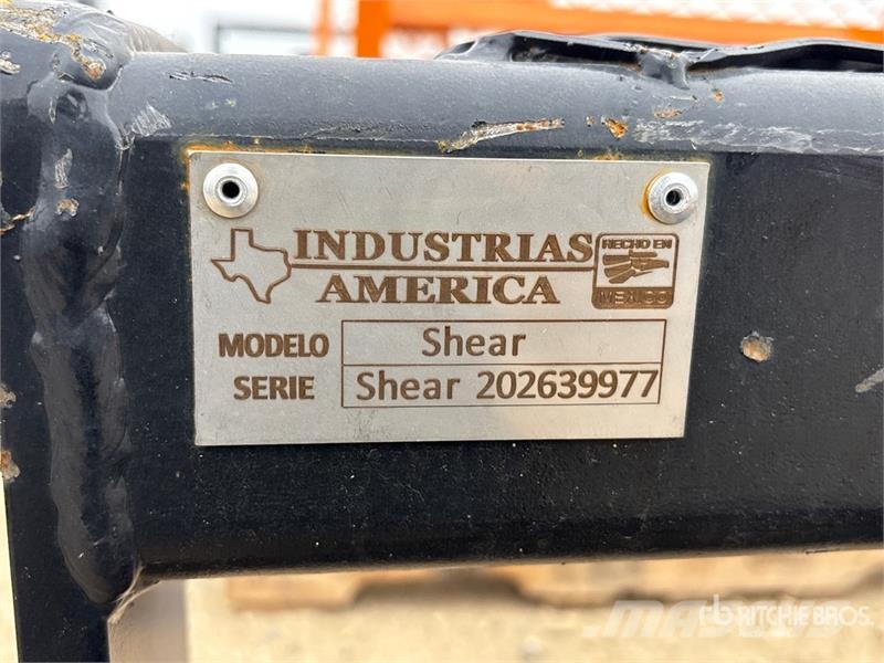 Industrias America Skid Steer Tree Shear Foarfecă hidraulică