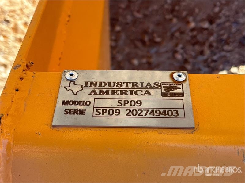 Industrias America SP09 108 in Skid Steer Snow Pusher Sniego peiliai ir valytuvai