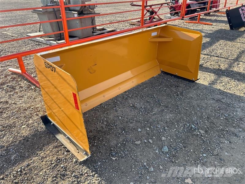 Industrias America SP07 84 in Skid Steer Snow Pusher (Unused) حراثات ونصول الجليد
