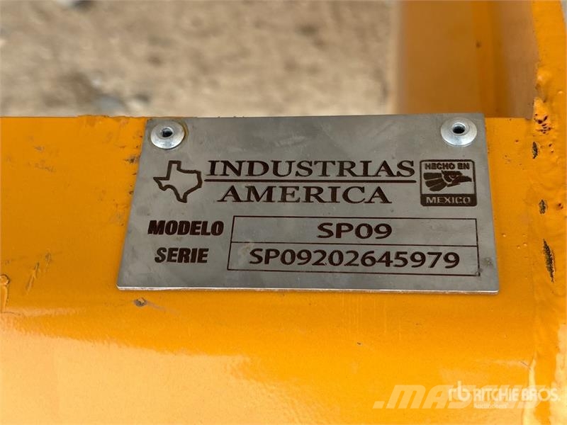 Industrias America SP09 108 in Skid Steer Snow Pusher (Unused) حراثات ونصول الجليد