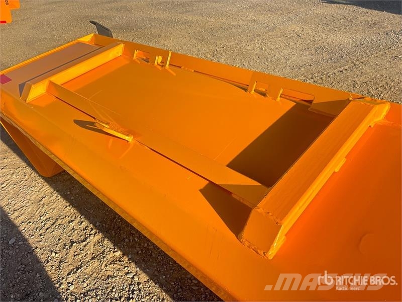 Industrias America SP07 84 in Skid Steer Snow Pusher حراثات ونصول الجليد