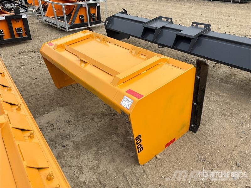 Industrias America SP06 72 in Skid Steer Snow Pusher (Unused) Snežne deske in plugi