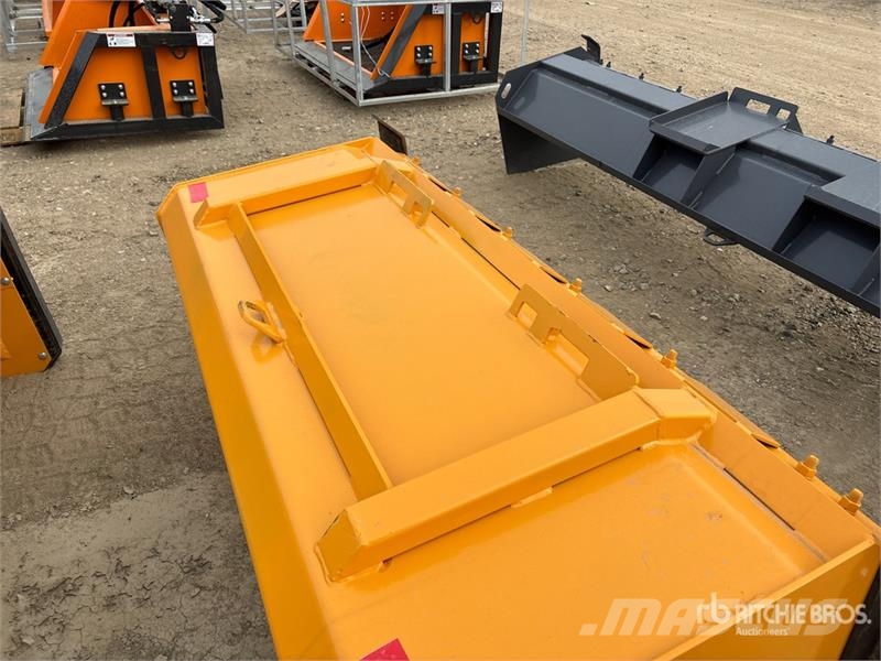Industrias America SP06 72 in Skid Steer Snow Pusher (Unused) Snežne deske in plugi