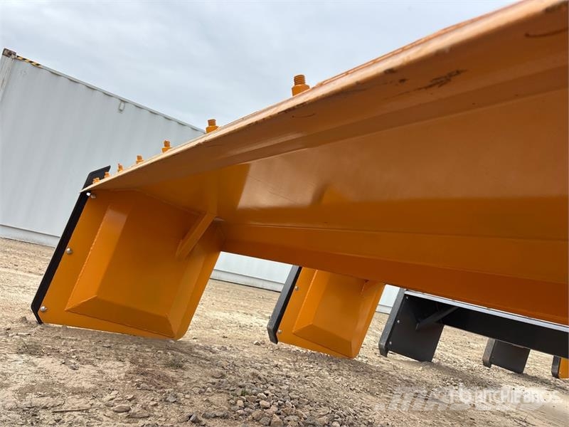 Industrias America SP08 96 in Skid Steer Snow Pusher (Unused) Снежные отвалы и плуги
