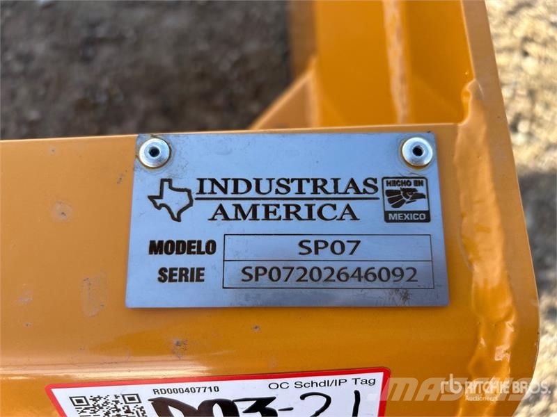 Industrias America SP07 84 in Skid Steer Snow Pusher (Unused) حراثات ونصول الجليد