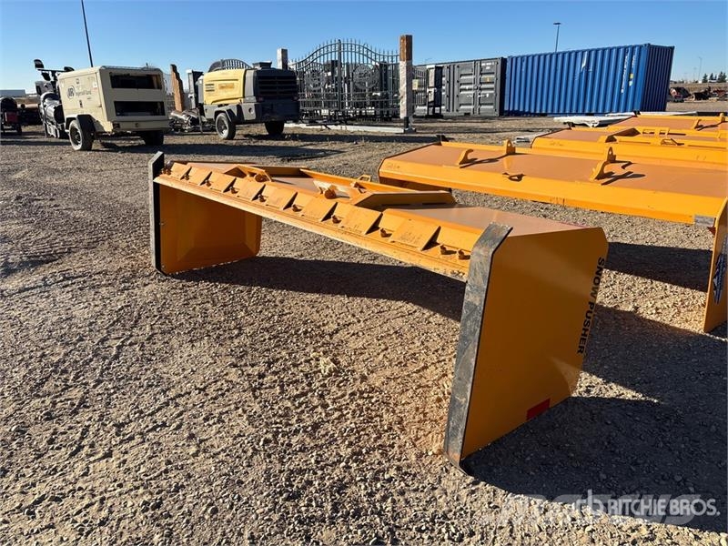 Industrias America SP09 108 in Skid Steer Snow Pusher Sniego peiliai ir valytuvai