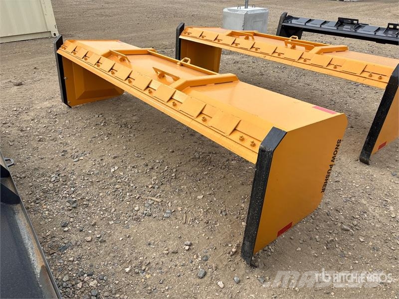 Industrias America SP10 120 in Skid Steer Snow Pusher (Unused) Снежные отвалы и плуги
